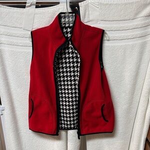 Paper Source Red Fleece Vest Black-and-White Reversible Houndstooth Vest H5